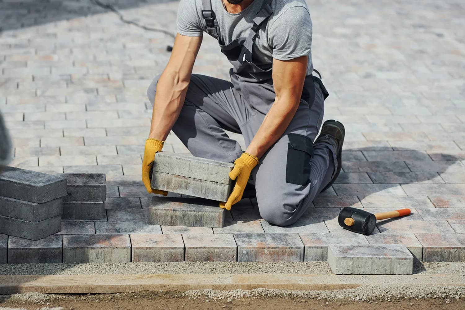 Brick Work crews working in Grand Prairie, TX