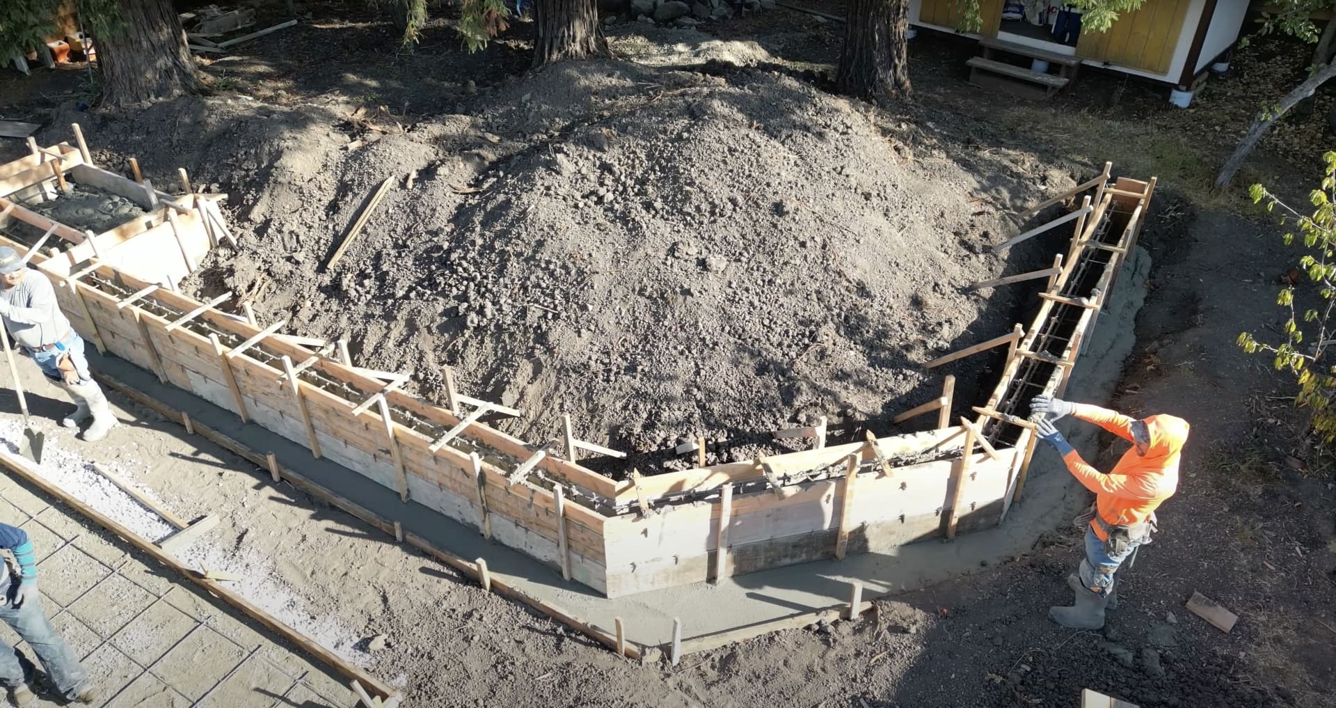 Excavation Services crews working in Grand Prairie, TX