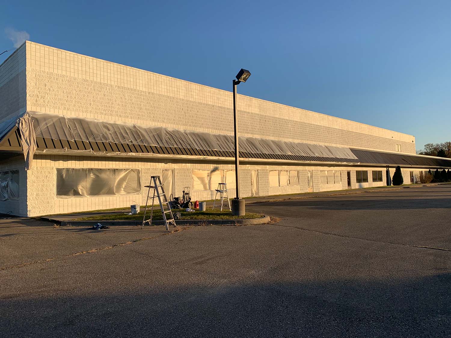 Industrial Painting crews working in Grand Prairie, TX